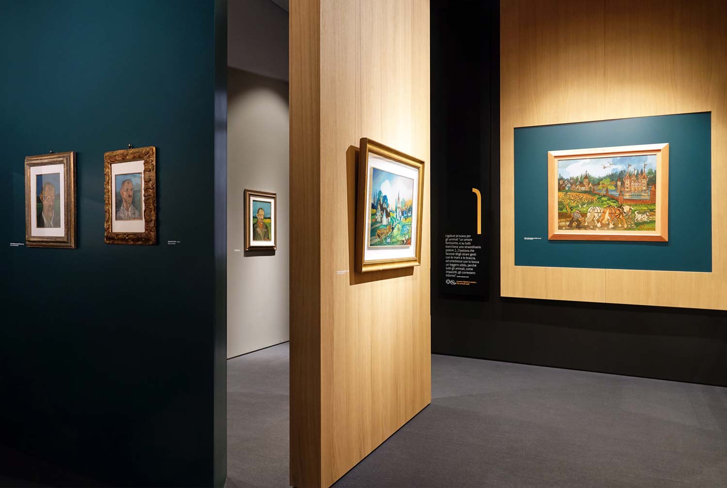 Veduta della mostra Antonio Ligabue. L'ora senz'ombra Veduta della mostra Antonio Ligabue. L'ora senz'ombra