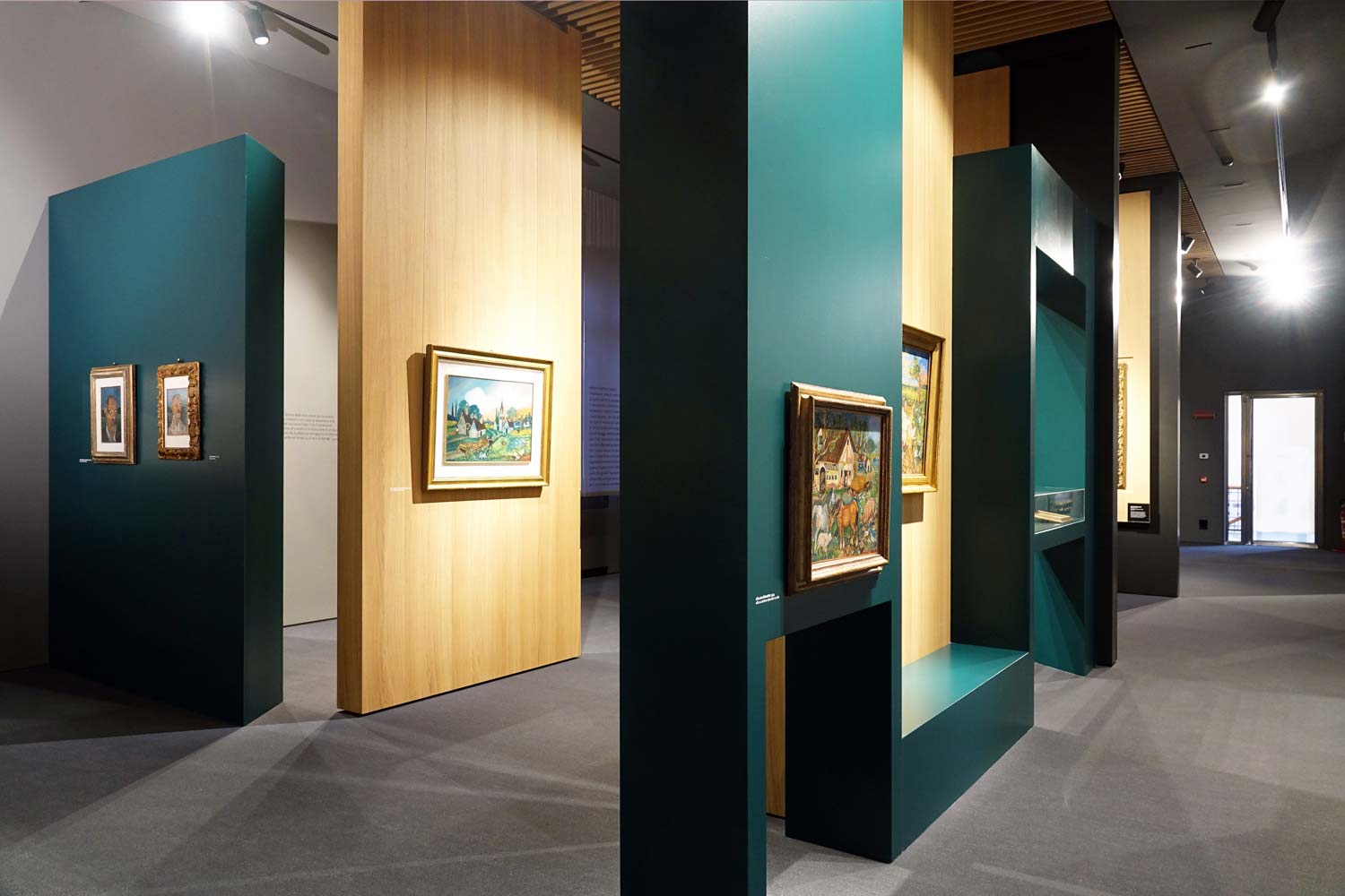 Veduta della mostra Antonio Ligabue. L'ora senz'ombra Veduta della mostra Antonio Ligabue. L'ora senz'ombra