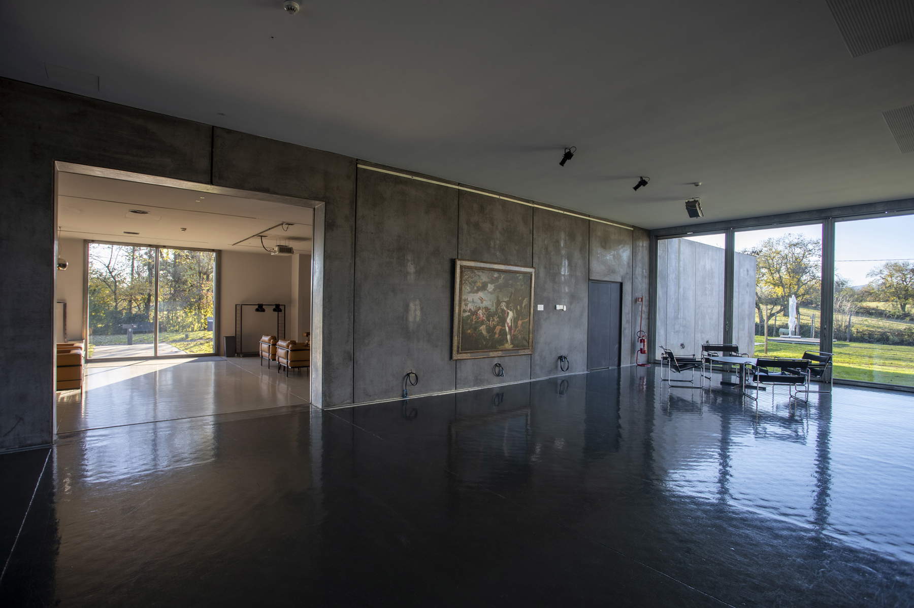 Montaje de la exposición Cuentos de invierno. Historias del arte de Baco a Jesús