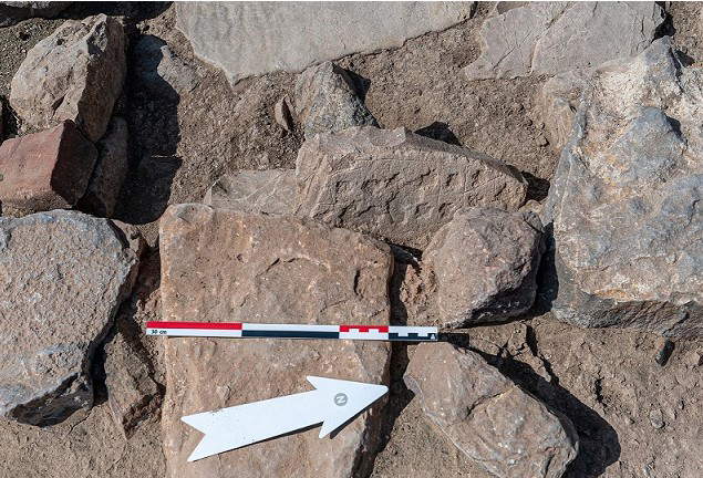 Das 4.000 Jahre alte Spielbrett im Oman (Januar