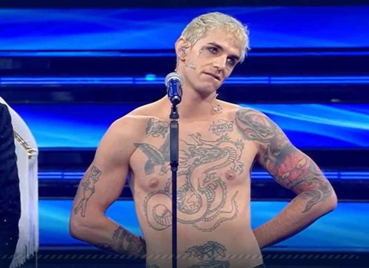 Lombardy youth councillor outraged by Achille Lauro's performance in Sanremo