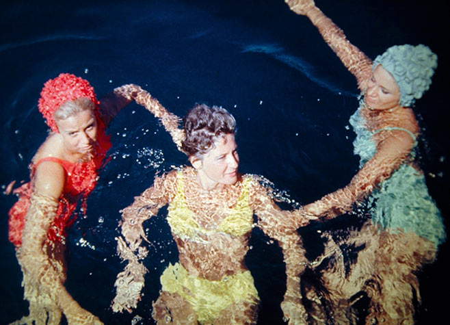 Alberto Di Lenardo, Kreuzfahrt nach Jugoslawien. Ein letztes Bad und ein schöner Sonnenuntergang begrüßten uns bei unserer Rückkehr (August 1968) Alberto Di Lenardo, Kreuzfahrt nach Jugoslawien. Ein letztes Bad und ein schöner Sonnenuntergang begrüßten uns bei unserer Rückkehr (August 1968)