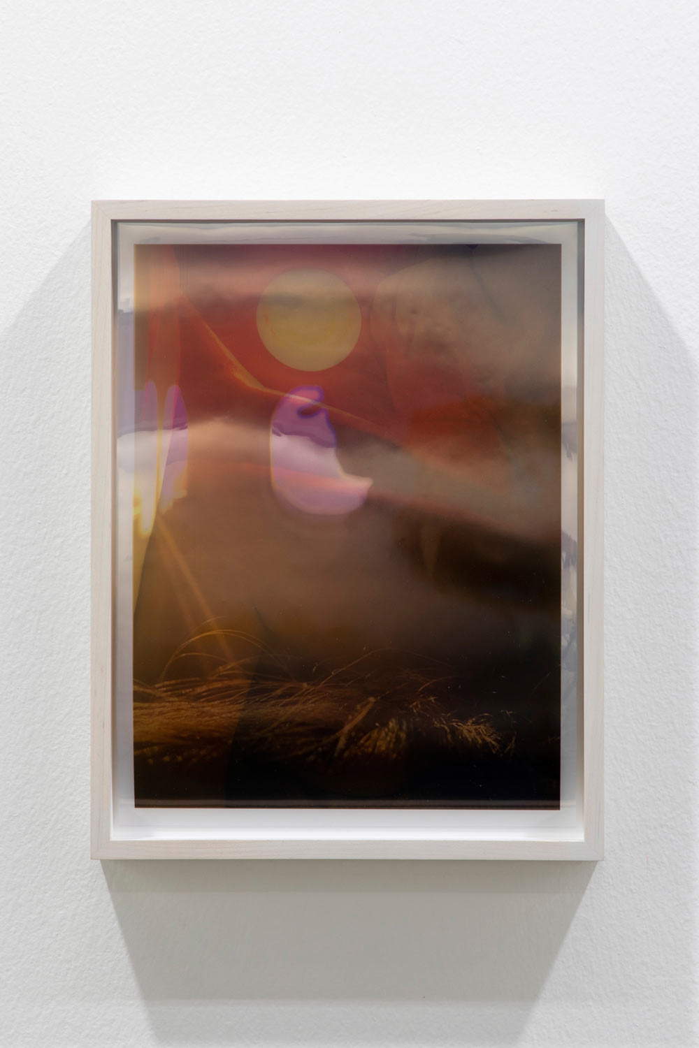 Ketuta Alexi-Meskhishvili, Infrarotlampe Aeroplane (2022; due stampe su pellicola in cornice box, 32,5 x 25,2 x 4 cm, edizione 1/2). Presentato da LC Queisser, Tbilisi