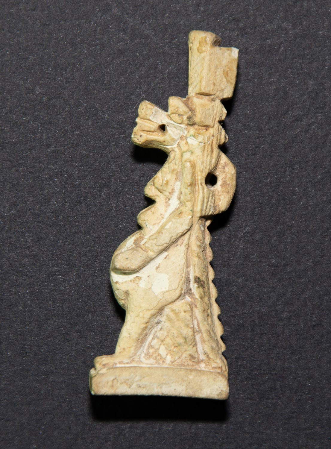 Art phénicien, Amulette de Tawaret (âge phénico-punique ; pâte siliceuse ; Cagliari, Musée archéologique national) Art phénicien, Amulette de Tawaret (âge phénico-punique ; pâte siliceuse ; Cagliari, Musée archéologique national)