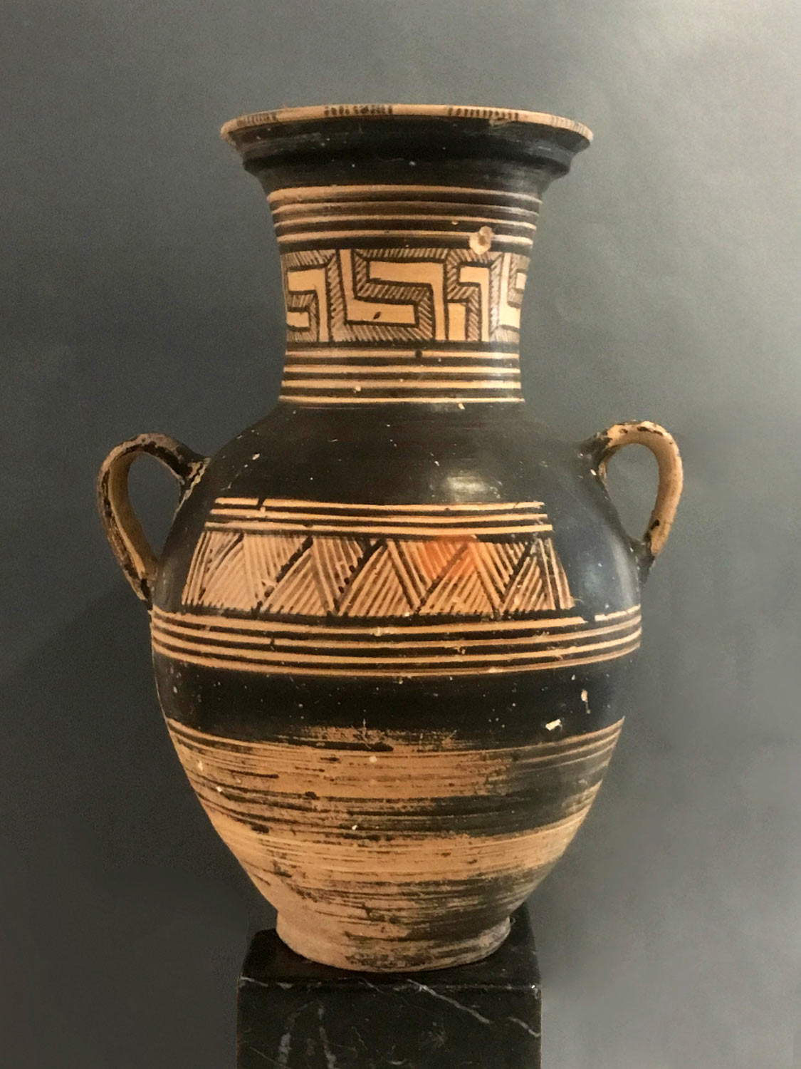 The Amphora (1961 ΝΑΚ 196) The Amphora (1961 ΝΑΚ 196)