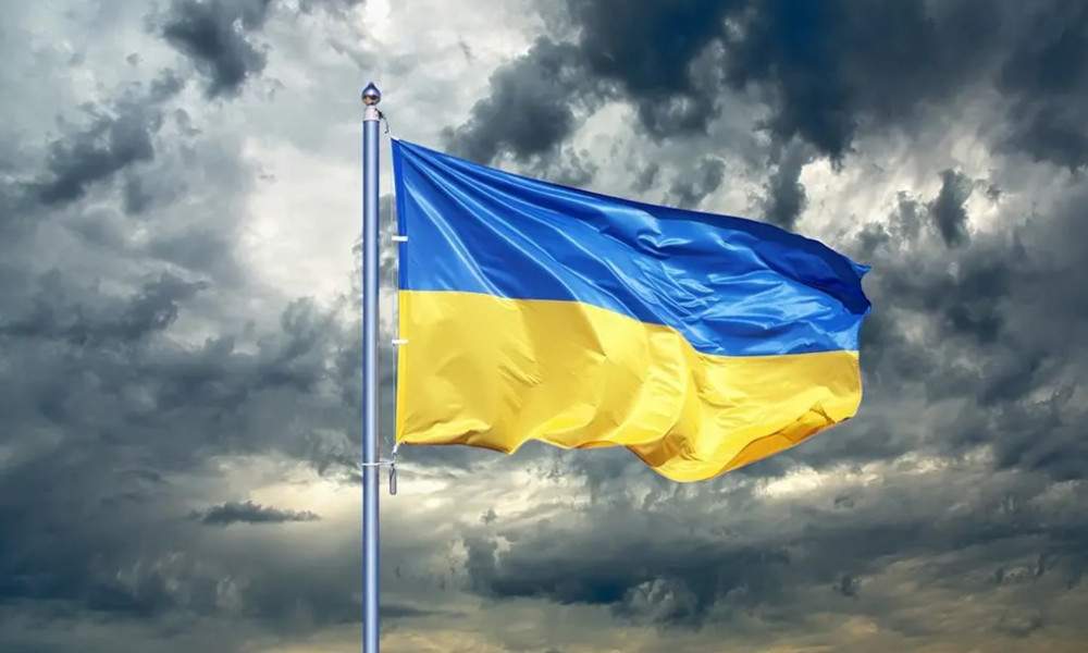 Librairies et éditeurs s'unissent pour soutenir l'Ukraine : vitrines aux couleurs du drapeau