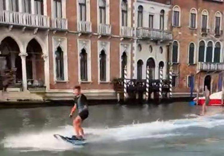Venice, they water ski on the Grand Canal. The mayor: Two imbeciles