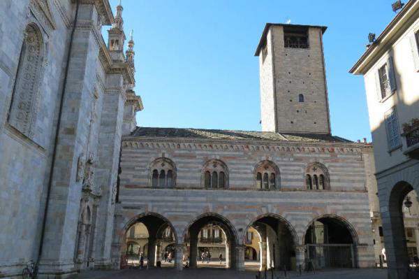 The Broletto of Como The Broletto of Como