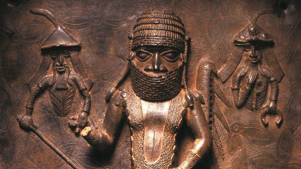 London, Horniman Museum will return 72 objects to Nigeria, including 12 bronzes from Benin