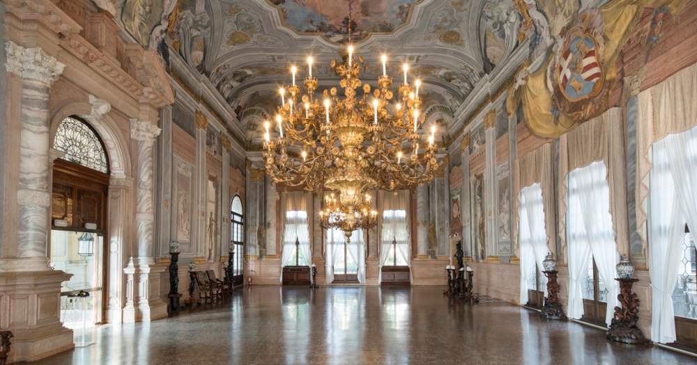 Ca' Rezzonico ferme pour des travaux importants. Le musée vénitien du XVIIIe siècle ouvrira à nouveau ses portes au printemps 2023.