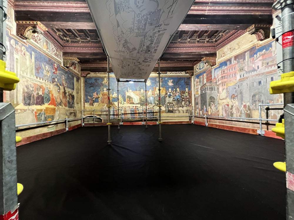 Sienne, le chantier de restauration de la Sala del Buon Governo s'ouvre au public avec des visites guidées 