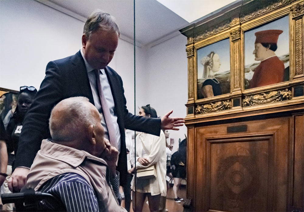 Carlo Allori besucht die Uffizien mit dem Regisseur Eike Schmidt