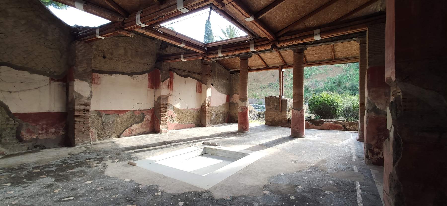 Herculaneum Archaeological Park's Gem House opens to the public 