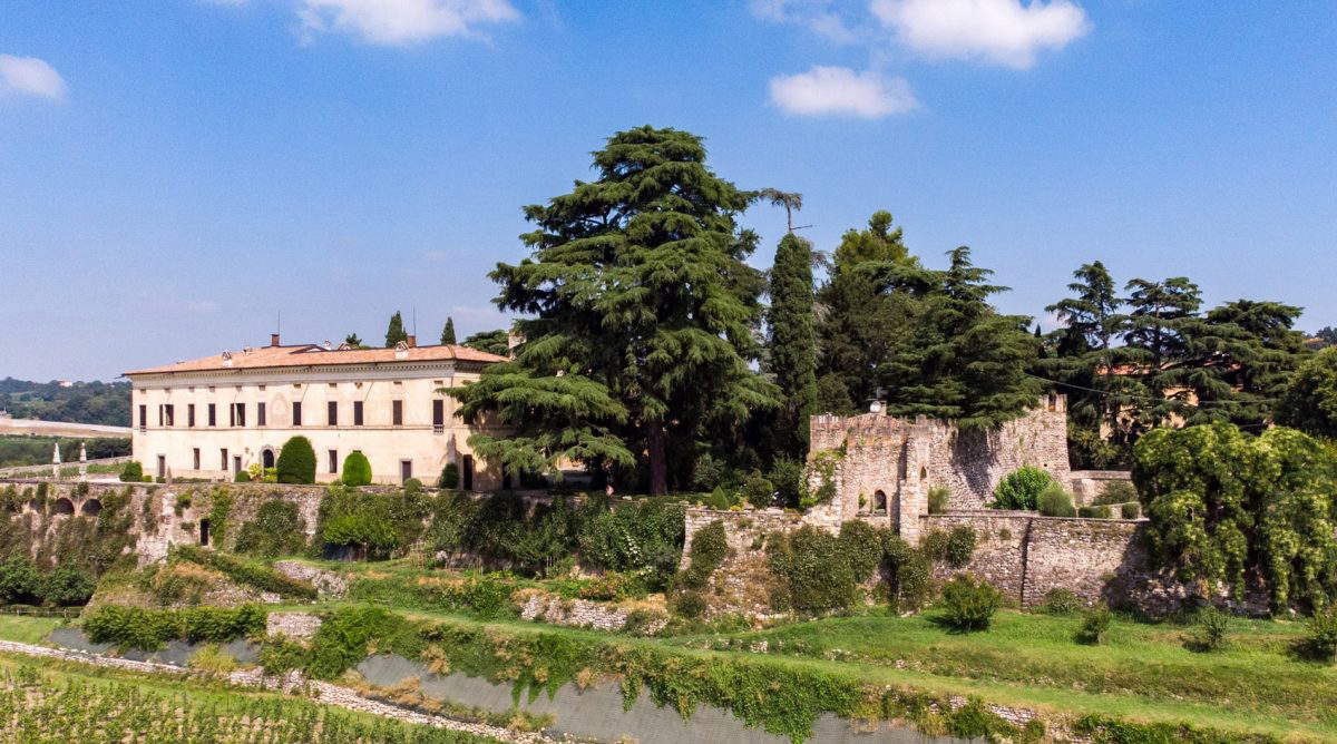 Das Schloss von Bornato Das Schloss von Bornato