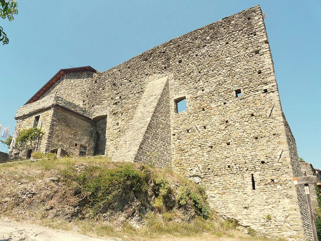 Il Castello di Lusuolo. Foto di Davide Papalini Il Castello di Lusuolo. Foto di Davide Papalini