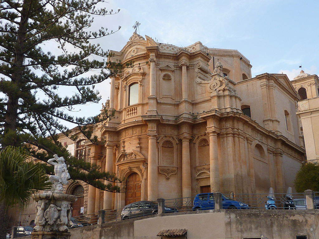 La chiesa di San Domenico a Noto. Foto Wikimedia/Eutroupe La chiesa di San Domenico a Noto. Foto Wikimedia/Eutroupe