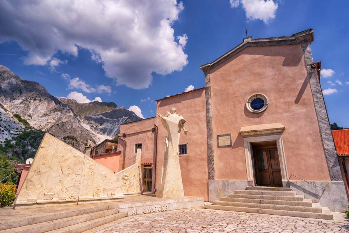 Colonnata, what to see in the village of lard and marble
