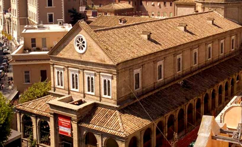 Rome, inauguration de la restauration des magnifiques fresques des Arcades Sixtines 