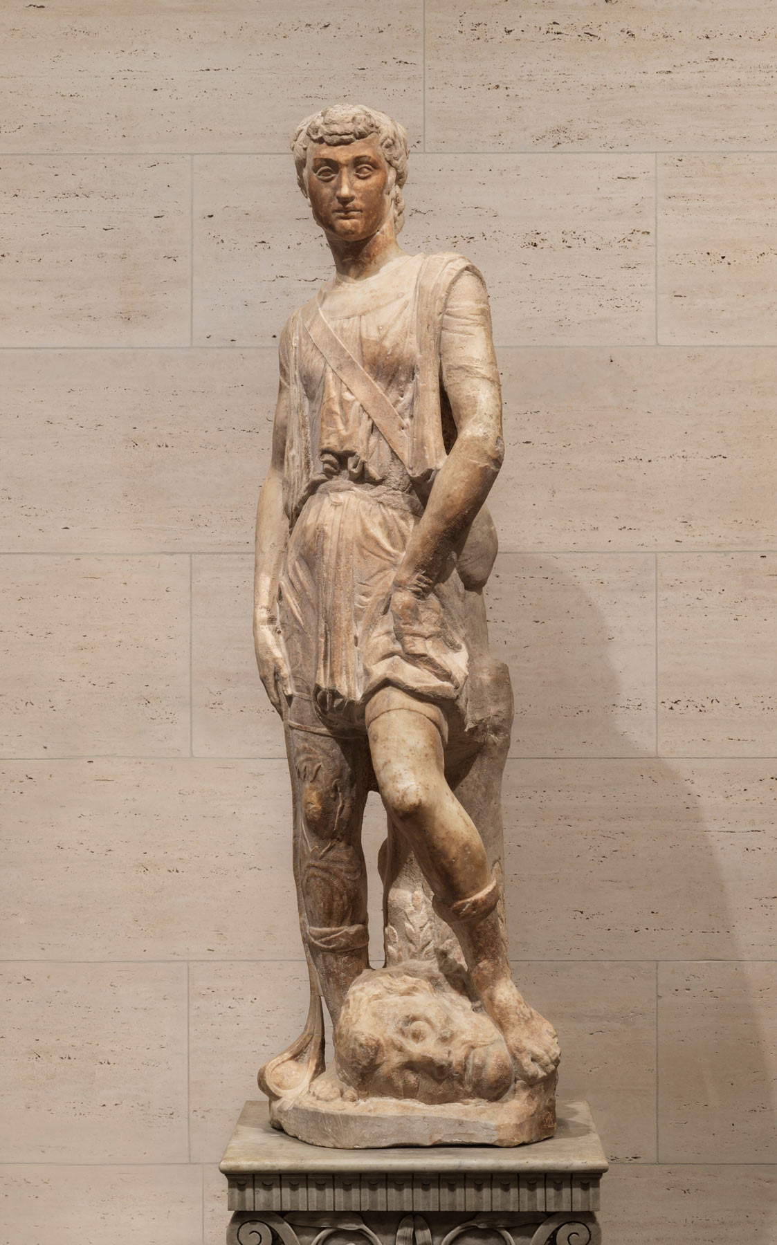 Desiderio da Settignano, David vittorioso detto David Martelli (1462-1464 circa; marmo, 164,6 × 50,4 × 42,4 cm; Washington, National Gallery of Art, Widener Collection, inv. 1942.9.115) Desiderio da Settignano, David vittorioso detto David Martelli (1462-1464 circa; marmo, 164,6 × 50,4 × 42,4 cm; Washington, National Gallery of Art, Widener Collection, inv. 1942.9.115)