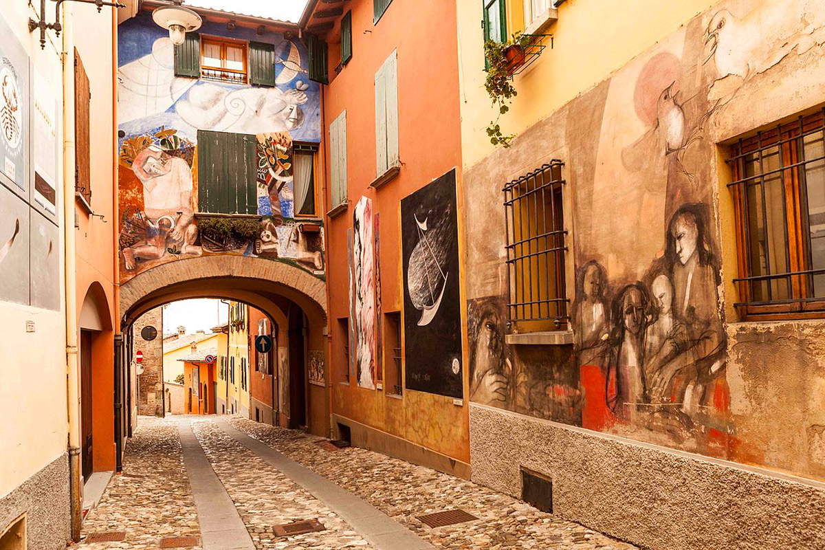 Dozza. Foto Emilia Romagna Turismo Dozza. Foto Emilia Romagna Turismo