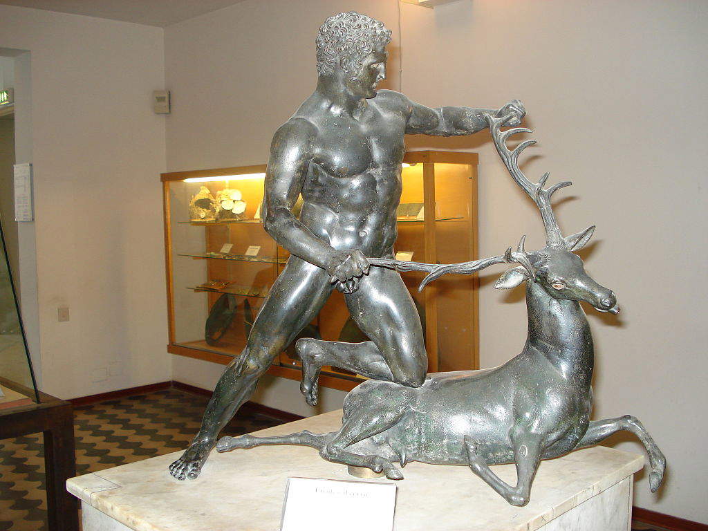 Römische Kunst, Herkules fängt die Cerina-Henne (spätes 1. Jahrhundert v. Chr.. - frühes 1. Jahrhundert n. Chr.; Bronze; Palermo, Archäologisches Museum Antonino Salinas). Foto von Giovanni Dall'Orto Römische Kunst, Herkules fängt die Cerina-Henne (spätes 1. Jahrhundert v. Chr.. - frühes 1. Jahrhundert n. Chr.; Bronze; Palermo, Archäologisches Museum Antonino Salinas). Foto von Giovanni Dall'Orto