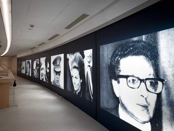 Rome, le MAXXI accueille une grande exposition sur Pasolini à l'occasion du centenaire de sa naissance.