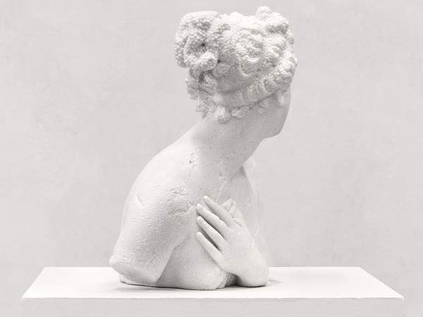 Eleven major contemporary Italian sculptors measure themselves against Canova at Possagno