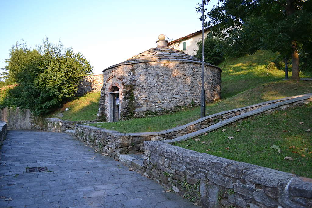 Die Eishäuser von Cazzago Brabbia. Foto Wikimedia/Phyrexian Die Eishäuser von Cazzago Brabbia. Foto Wikimedia/Phyrexian