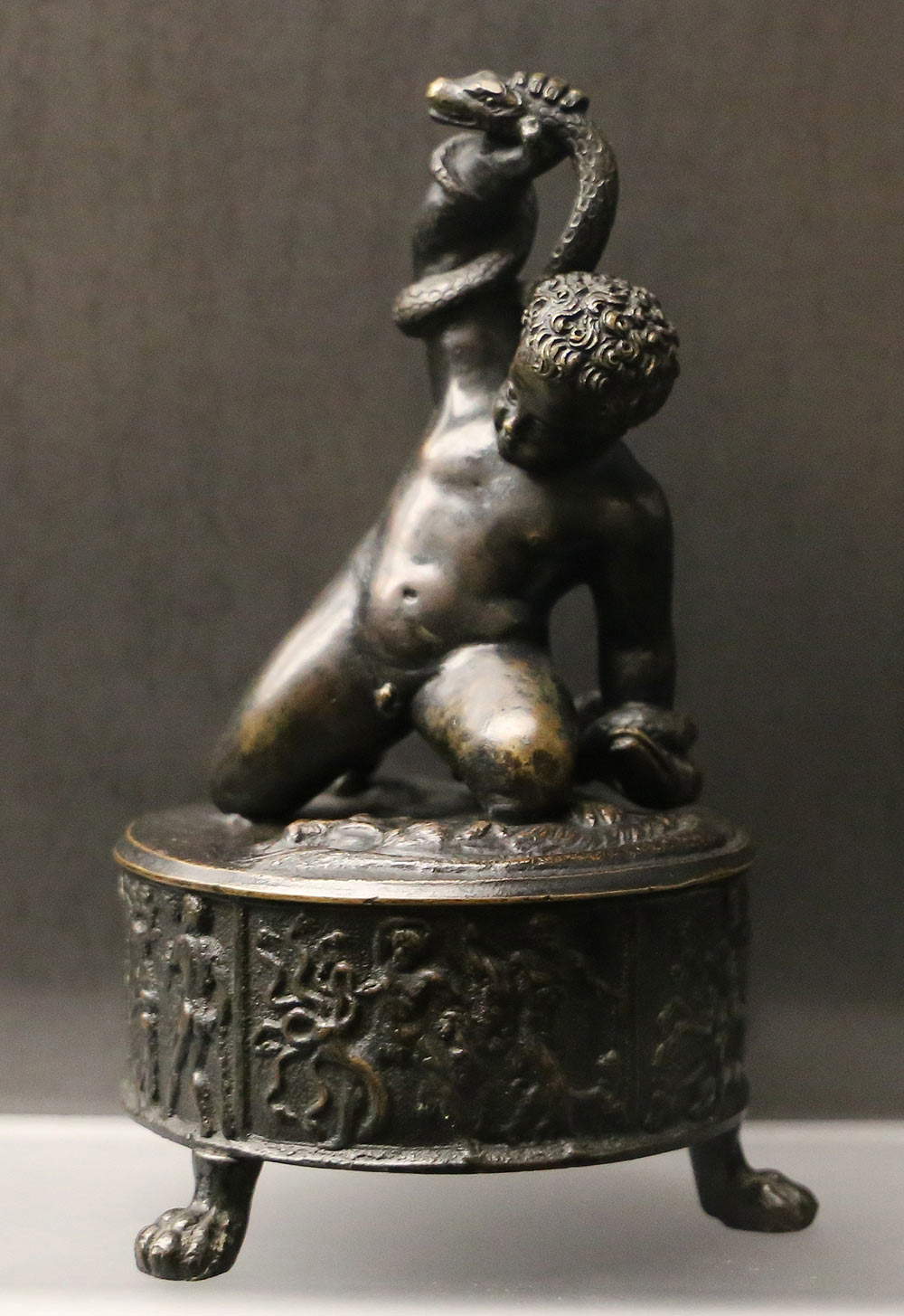 Guglielmo della Porta, Herkules und die Schlangen (1574-1575; Bronze, Höhe 96 cm; Neapel, Museo e Real Bosco di Capodimonte)