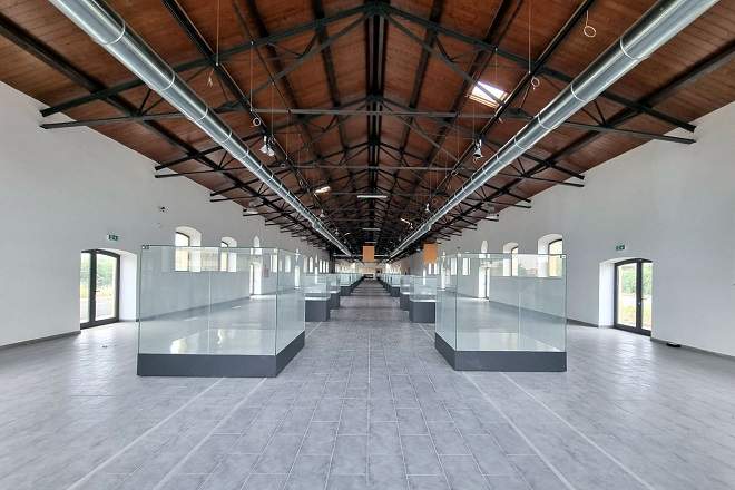 Un nouvel espace d'exposition voit le jour à Rome: la Vaccheria à EUR. Il commence par une exposition sur Warhol