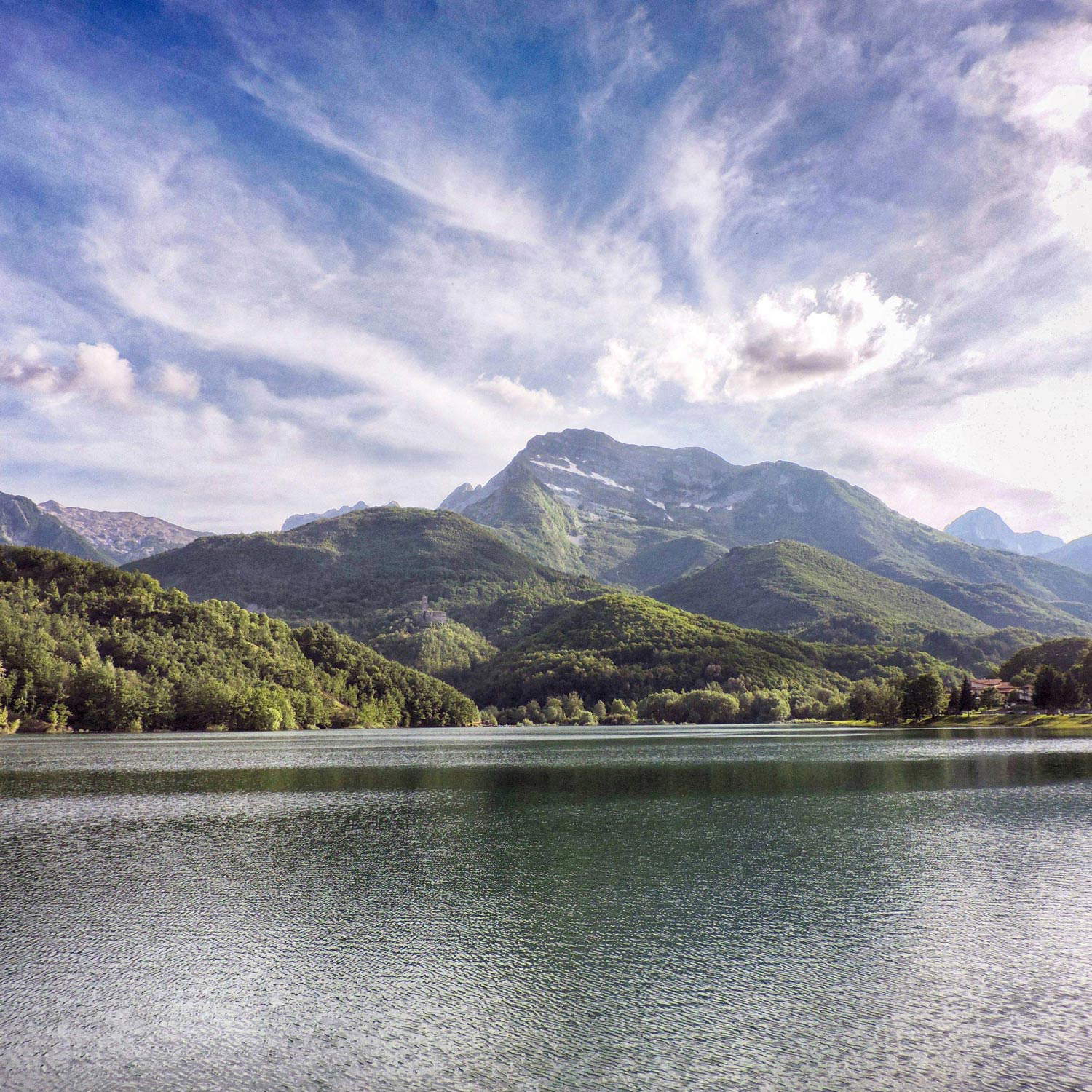 Lago de Gramolazzo Lago de Gramolazzo