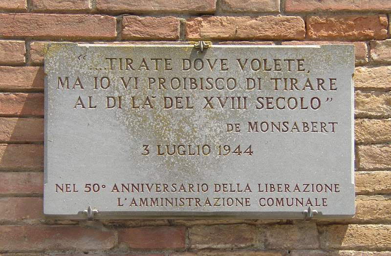 Dalle commémorant la Porta San Marco à Sienne Dalle commémorant la Porta San Marco à Sienne