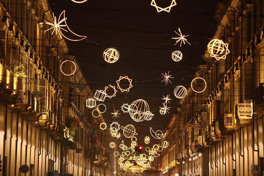 Turin, le Luci d'artista fête ses 25 ans: l'événement d'art contemporain de Noël revient
