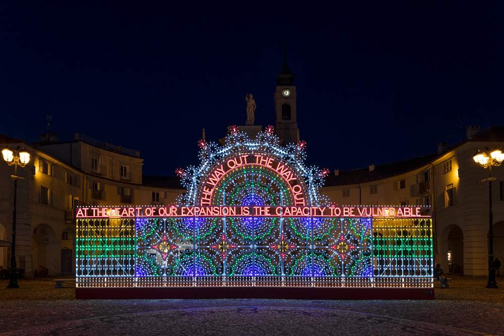 Venaria Reale lights up with Marinella Senatore's light sculptures 
