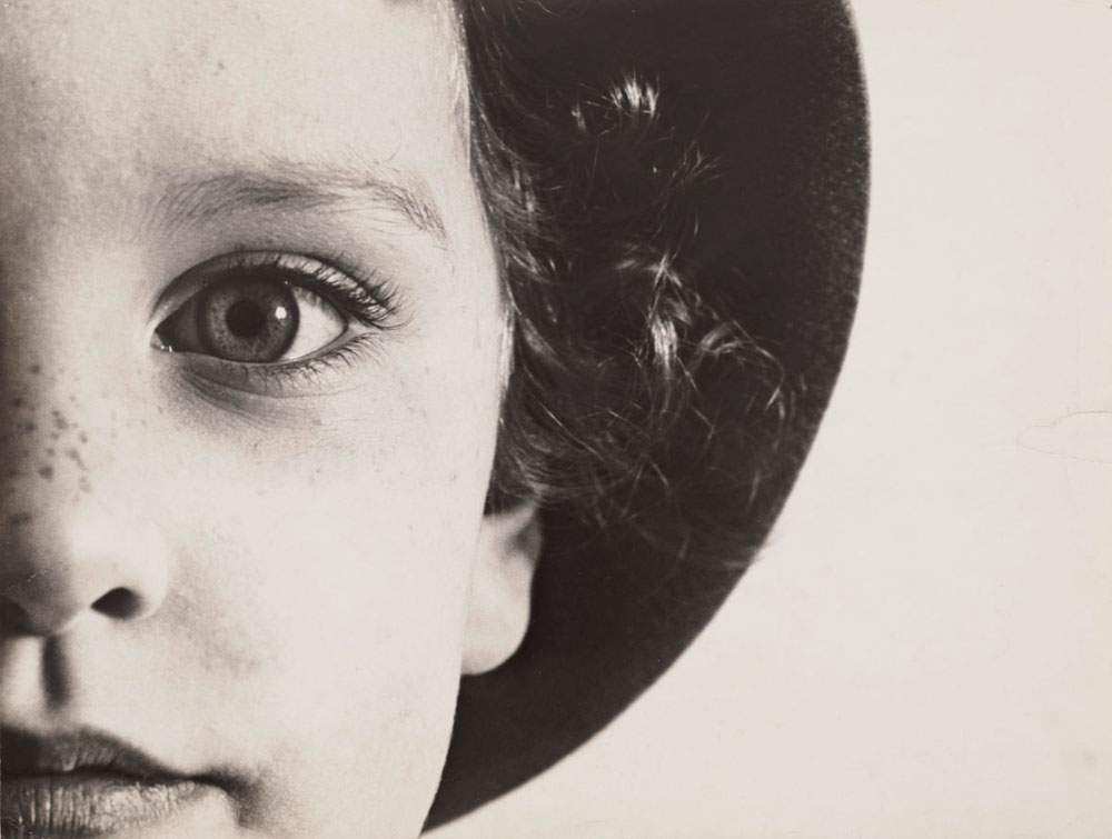 Turin, CAMERA presents more than 230 masterpieces of modern photography from New York's MoMA