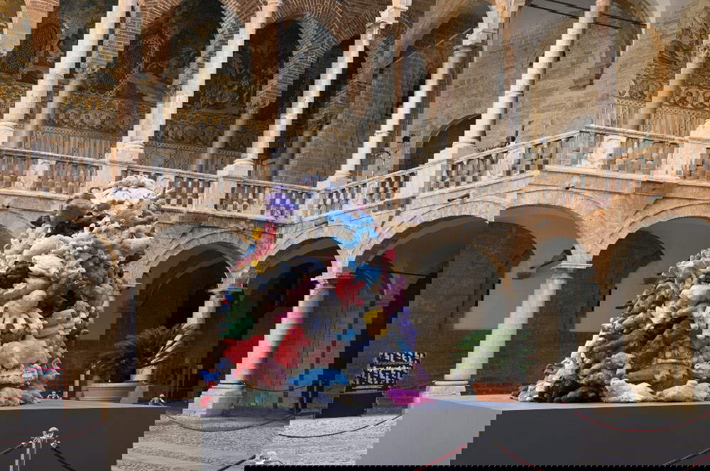 Ryan Mendoza, Ausgestopfte Tiere