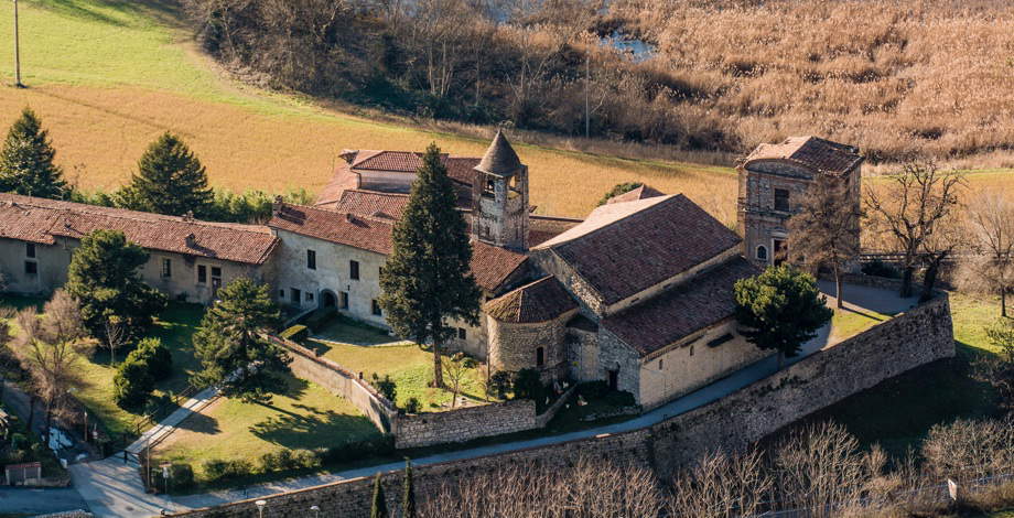 Das Kloster von San Pietro in Lamosa Das Kloster von San Pietro in Lamosa