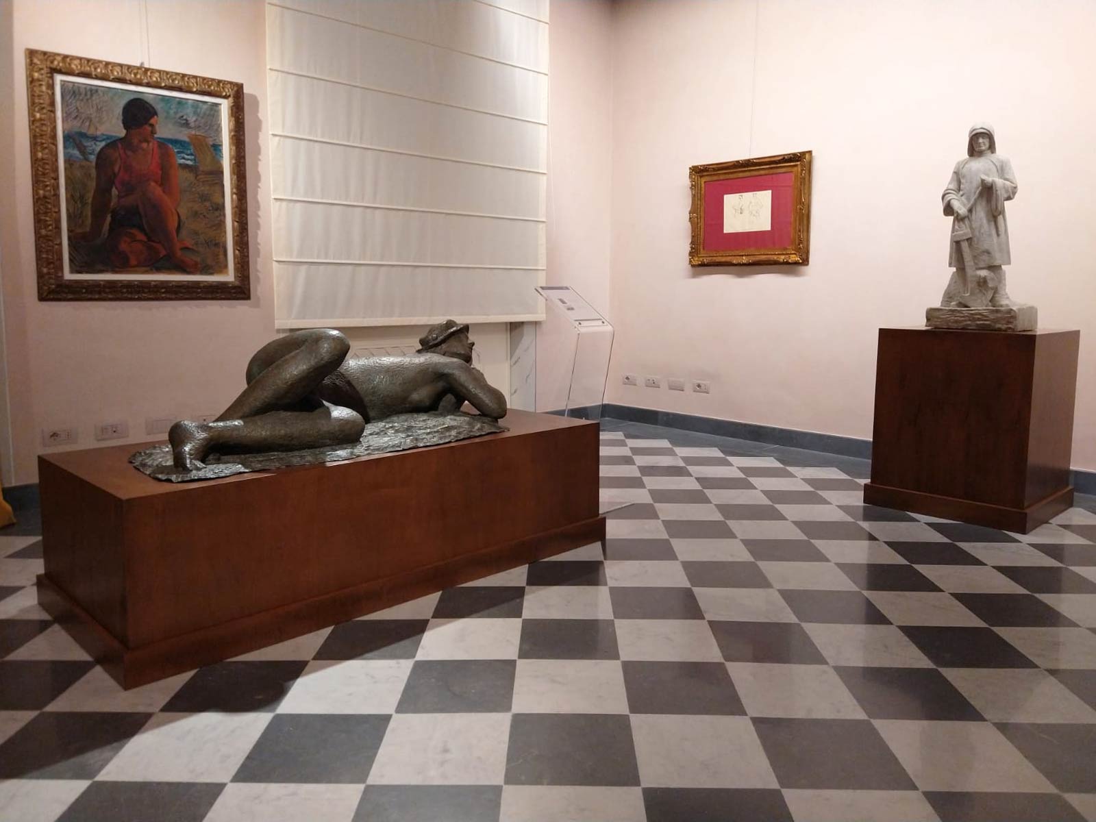 Montaje de la exposición El mar. Mito Historia Naturaleza. Arte italiano 1860 - 1940