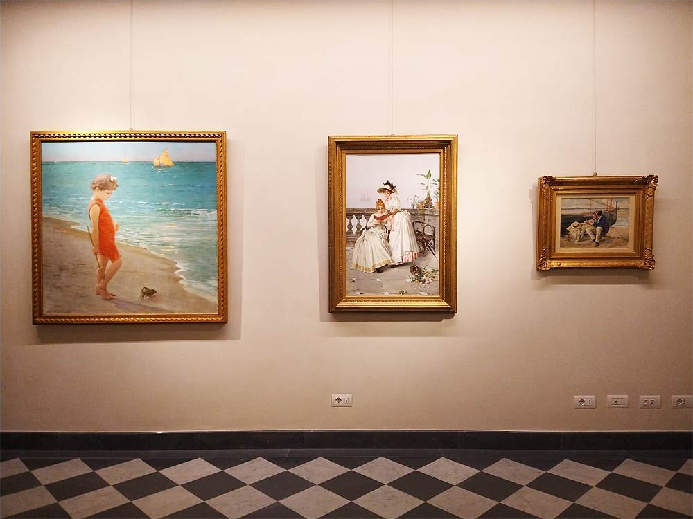 Montaje de la exposición El mar. Mito Historia Naturaleza. Arte italiano 1860 - 1940