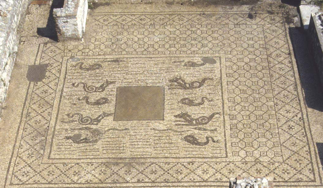 Arte romana, Mostri marini (II secolo d.C.; mosaico; Venosa, Parco Archeologico)
