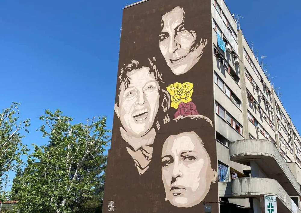 Rome, vandals strike again: burn marks on mural dedicated to Anna Magnani 