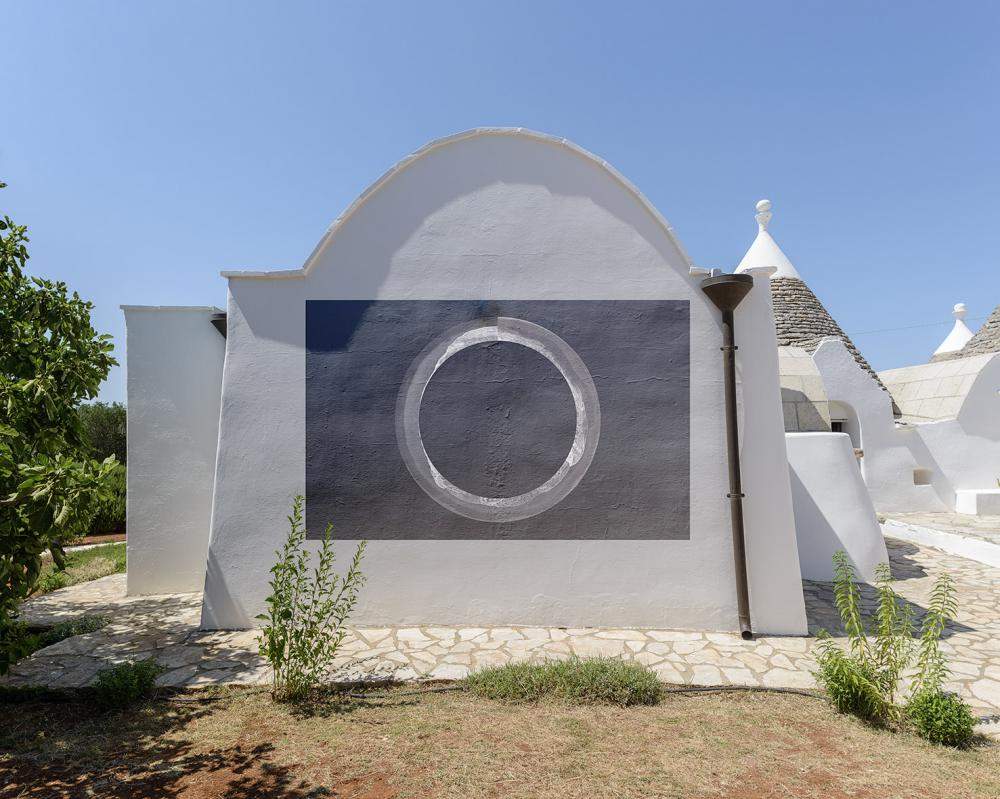 Apulia, a contemporary art review in the midst of trulli, with big names