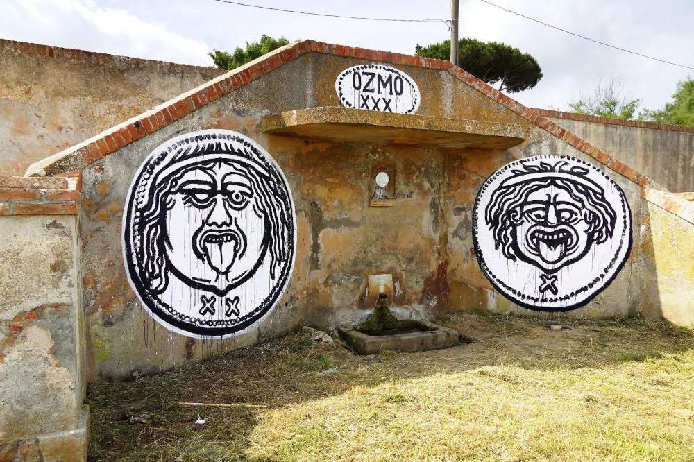 Populonia, Ozmo transforme les pièces de monnaie du Trésor en œuvre d'art de rue  