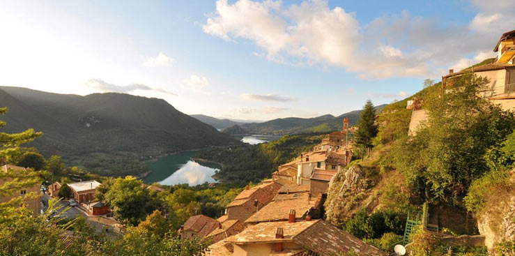Paganico Sabino. Foto Pro Loco Paganico Sabino Paganico Sabino. Foto Pro Loco Paganico Sabino