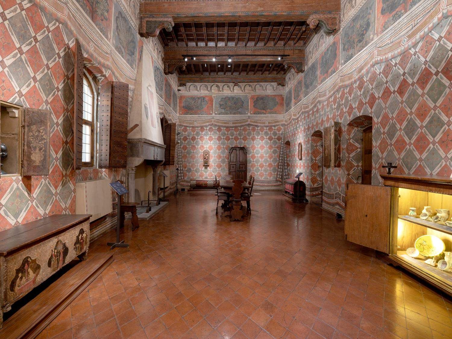 Florence, after six months of work reopens Palazzo Davanzati, all renovated