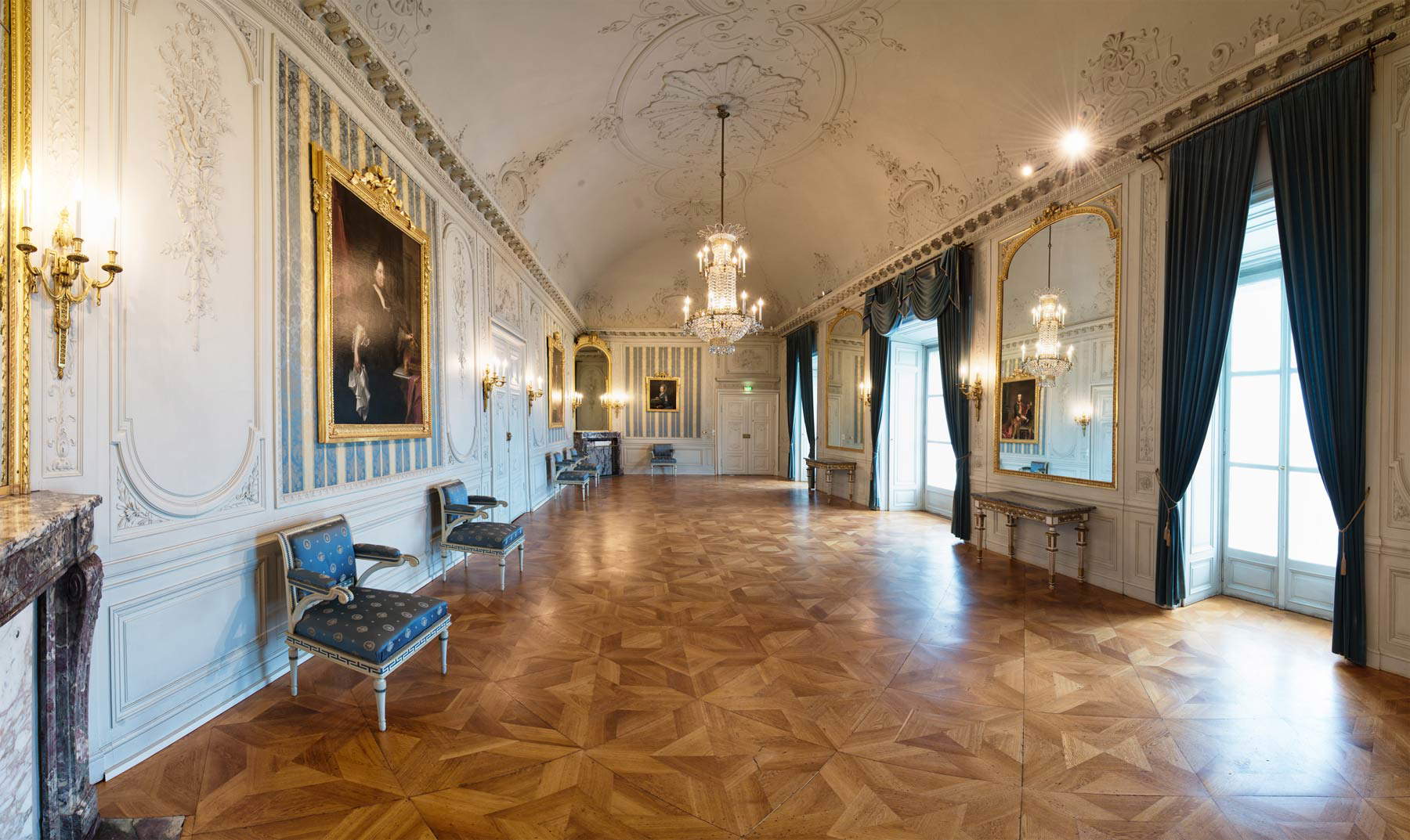La sala degli specchi. Foto di Andreas Tischler La sala degli specchi. Foto di Andreas Tischler