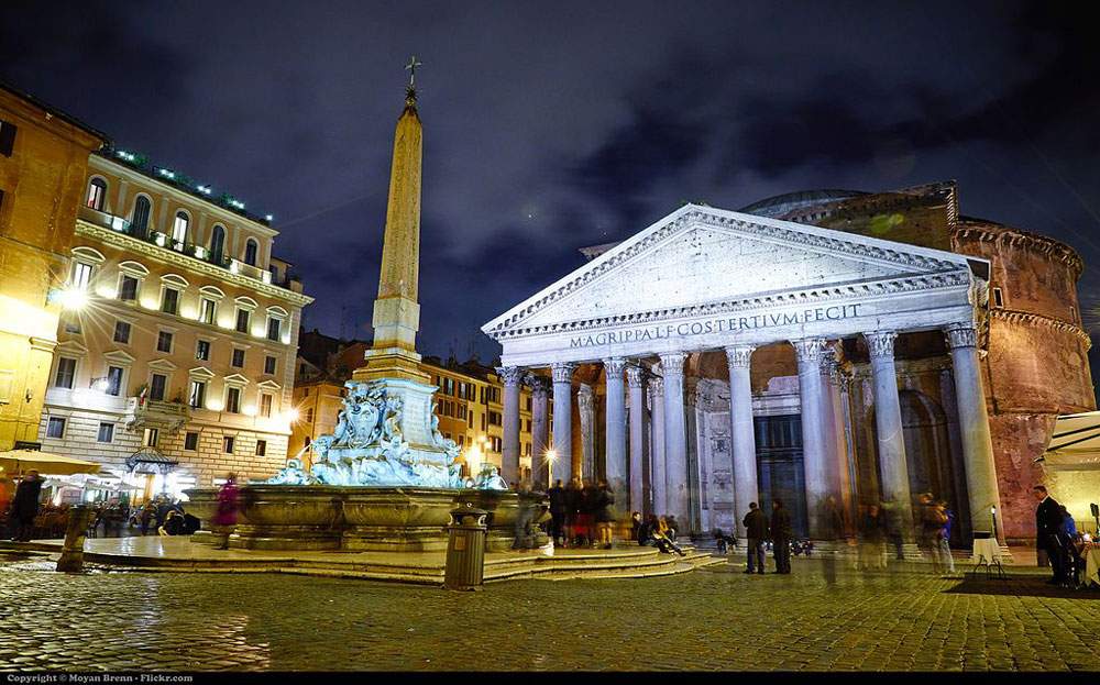 Il ministro Sangiuliano rilancia l'ipotesi di un biglietto d'ingresso al Pantheon 