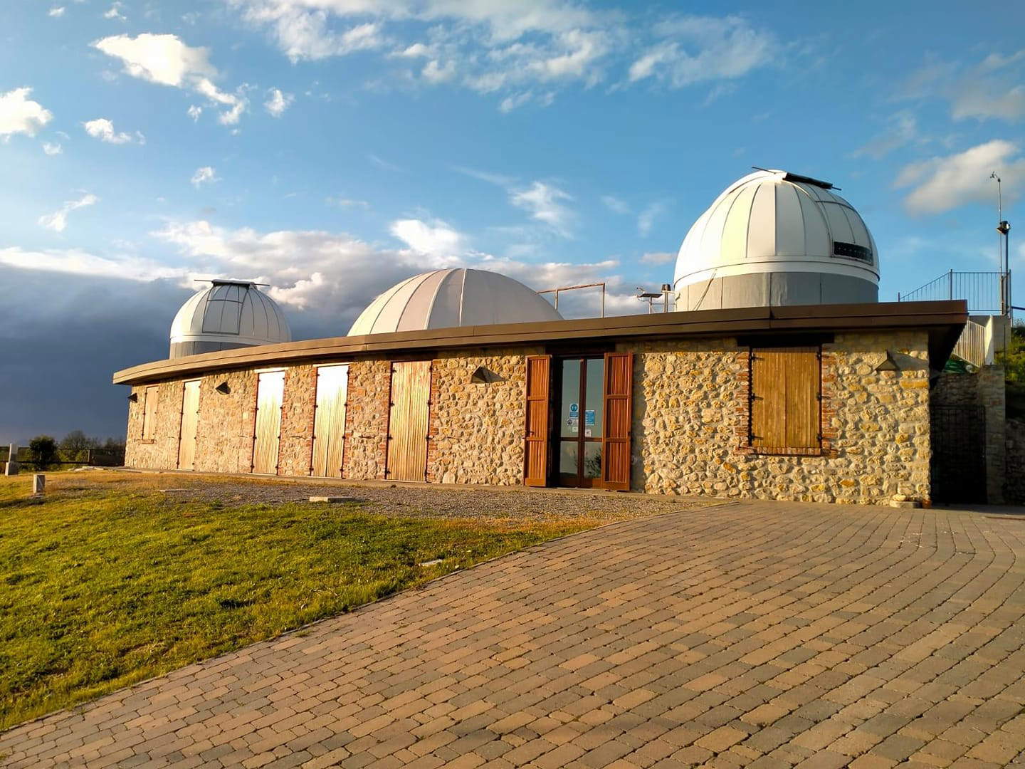 Planetarium und astronomische Sternwarte in Ca' del Monte Planetarium und astronomische Sternwarte in Ca' del Monte