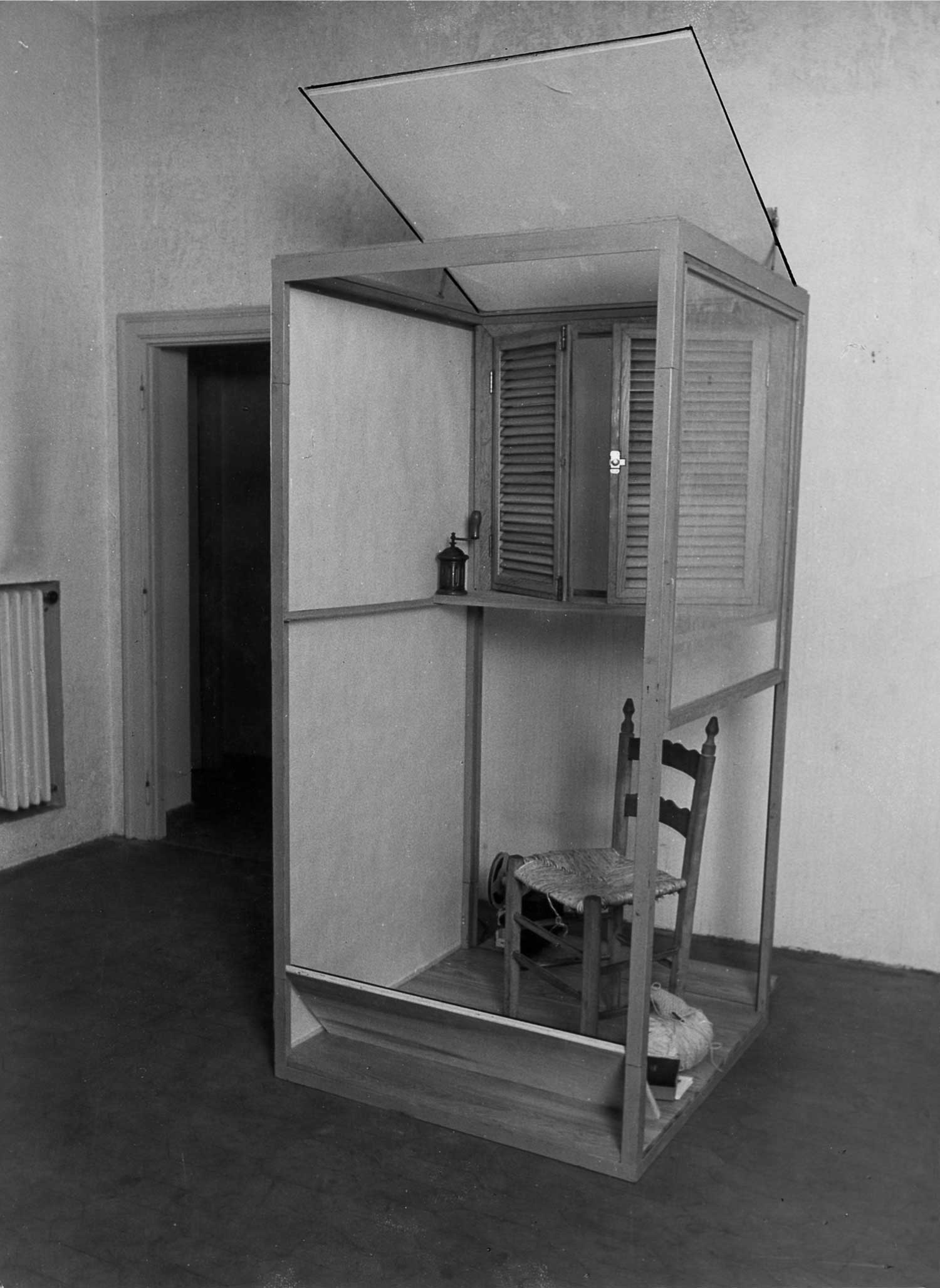 Renato Mambor, Trousse (1975) Renato Mambor, Trousse (1975)