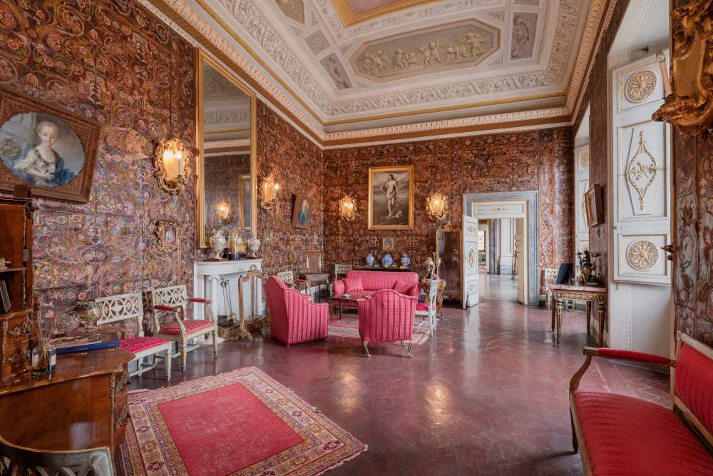 La Casa Museo Palazzo Chigi Zondadari ouvre ses portes à Sienne, une nouvelle réalité muséale. 